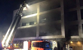 In einer Bäckerei-Filiale an der Nordstraße in Paderborn ist es in der Nacht zu Sonntag zu einem Brand gekommen. - Feuerwehr Paderborn