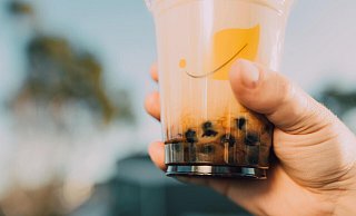 Der kalte Tee mit den süßen Perlen ist derzeit der Renner unter den Jugendlichen. - pexels