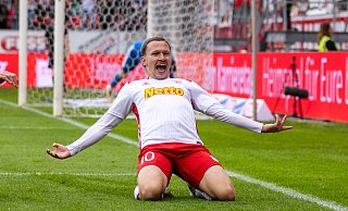 Der Ex-Gütersloher Phil Beckhoff sorgte mit seinem Treffer in der Nachspielzeit für die Entscheidung gegen den SC Verl. - IMAGO/Sascha Janne
