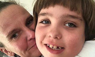 Mama und Crissi: ein eingespieltes Team. - Privat