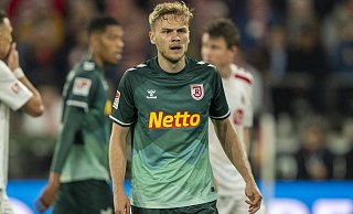 Tim Handwerker wechselt vom SSV Jahn Regensburg zum DSC Arminia. - IMAGO/HMB-Media