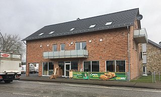 In diesem Wohn- und Geschäftshaus an der B 65 in Lübbecke eröffnet demnächst die Sandwich-Kette Subway ein Restaurant. - Sandra Spieker