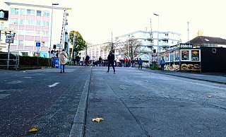 Der Bahnübergang am Rosentor ist seit einiger Zeit für den Autoverkehr gesperrt. - Lena Henning