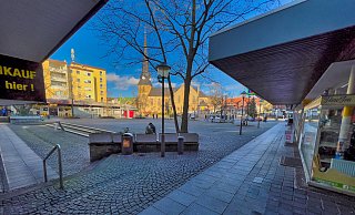Der Treppenplatz in Brackwede ist besonders in der Dunkelheit ein Ort, an dem sich viele Brackweder nicht mehr sicher fühlen. - Andreas Zobe