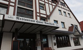 Das Hotel Amedieck in Nordborchen wurde nun von der Gemeinde erworben und soll künftig als Unterkunft für Geflüchtete aus der Ukraine dienen. - Uwe Müller