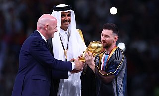 Schien selbst wenig begeistert von der Aktion: Argentiniens Kapitän Lionel Messi im Bischt. - Tom Weller/dpa