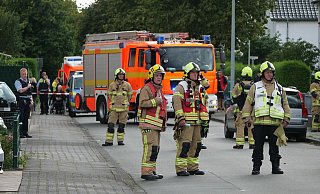 Die Feuerwehr Paderborn evakuierte mehrere Wohnhäuser im Umkreis von 50 Metern. - Ralph Meyer