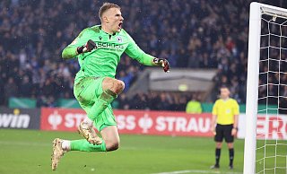 Arminia Bielefeld verliert in der 2. Runde des DFB-Pokals gegen den Hamburger SV mit 5:4 nach Elfmeterschießen. - Oliver Krato