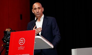 Die UEFA überlässt die Rechtssprechung im Skandal um Luis Rubiales vorerst dem Weltverband FIFA. - Rfef/EUROPA PRESS/dpa