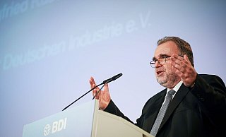Der Präsident des Bundesverbands der Deutschen Industrie (BDI), Siegfried Russwurm, beim BDI-Rohstoffkongress. - Kay Nietfeld/dpa