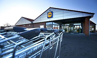 Diese Lidl-Filiale in Spradow wurde am Samstagabend überfallen. - GERALD DUNKEL