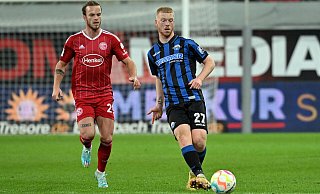 SCP-Akteur Kai Klefisch (r.), hier gegen Jorrit Hendrix, bewies gegen Düsseldorf, dass er wieder bei 100 Prozent ist. - Imago Images