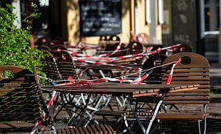 Gastronomen hoffen, am Mittwoch endlich Klarheit zu bekommen. Dann bereiten Bund und Länder über weitere Lockerungen.  - Symbolfoto/picture alliance