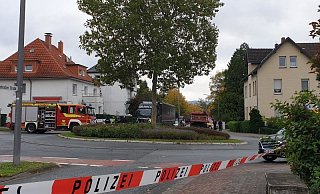 Nach dem tragischem Unglück musste der Kreisverkehr für vier Stunden gesperrt werden. - Elena Ahler