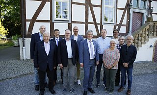 Borchens Bürgermeister Uwe Gockel (parteilos) wird im Wahlkampf nun von der CDU und dem Bündnis 90/Die Grünen unterstützt. - Tom Finke