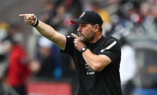 Steffen Baumgart freut sich auf das Wiedersehen mit Mitch Kniat. - Arne Dedert/dpa Steffen Baumgart freut sich auf das Wiedersehen mit Mitch Kniat. - Arne Dedert/dpa