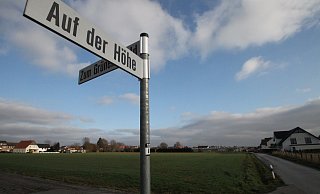 An der Straße „Auf der Höhe“ sind zwischen 23 und 32 Wohneinheiten vorgesehen, die unter den Aspekten des Klimaschutzes erstellt werden sollen. - Peter Steinert
