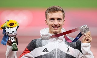 Geher Jonathan Hilbert gewann vor vier Jahren die Silbermedaille bei den Olympischen Spielen in Tokio. - Oliver Weiken/dpa