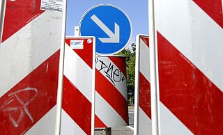 Die Sperrung kam für die Autofahrer überraschend. - Symbolbild: picture alliance