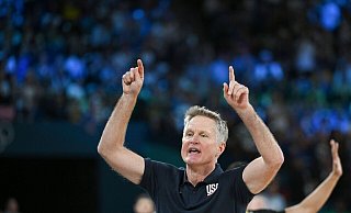US-Nationaltrainer Steve Kerr positioniert sich im US-Wahlkampf klar gegen Donald Trump. - Sven Hoppe/dpa
