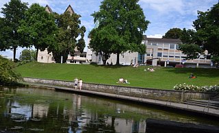 Das Paderquellgebiet in Paderborn ist ein zentraler Treffpunkt mitten in der Innenstadt. - Peter Heidbrink (Archivbild)