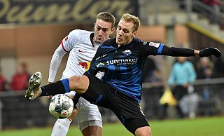 Benno Zolinski hat derzeit einen Stammplatz in Sturm der Paderborner. Baumgart schätzt vor allem seine unglaubliche Laufbereitschaft. - W. Hiegemann