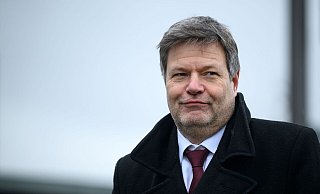 Laut Wirtschaftsminister Habeck ist die deutsche Energieversorgung sicher, dass zu allen Stunden des Jahres ausreichend Strom zur Verfügung stehen wird. - Bernd von Jutrczenka/dpa