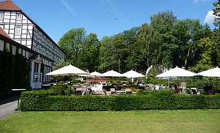 Kulinarisches im Park: Das können Besucher auch draußen genießen. - Gräflicher Park