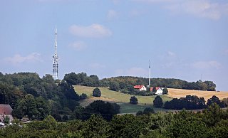 Der Mast steht neben neben der großen Sendeanlage in Schwarzenmoor. - Frank-Michael Kiel-Steinkamp Fra