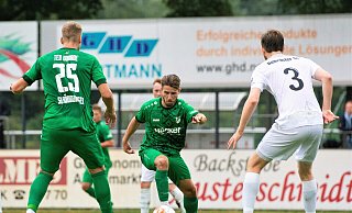 Spannender Neuzugang: Hamza Salman (am Ball) trifft mit den Rödinghausern auf seinen alten Verein. - Joel Beinke