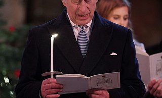 König Charles III. von Großbritannien während des Weihnachtsgottesdienstes «Together at Christmas» in der Westminster Abbey. - Yui Mok/PA Wire/dpa