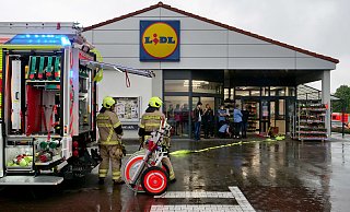 Am Samstagmorgen rückte die Paderborner Feuerwehr zu einem Einsatz an der Warburger Straße aus. - Ralph Meyer