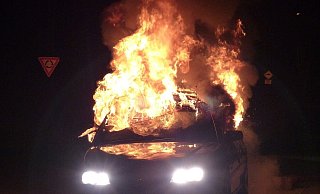 Die Brandermittler der Bielefelder Polizei suchen dringend Zeugen für das Feuer an der Jakob-Kaiser-Straße. - Symbolfoto: Pixabay Creative Commons