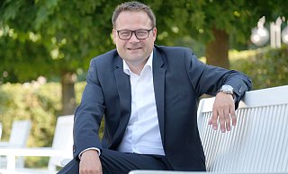 Bürgermeisterkandidat der CDU, geboren am 14. März 1974 in Bad Oeynhausen, wohnt mit seiner Lebensgefährtin Manuela in Oberbecksen. - Thorsten Gödecker