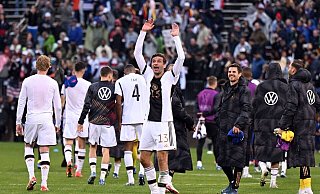 Thomas Müller hofft auf ein Fußballfest zur EM 2024. - Federico Gambarini/dpa