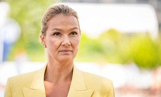 Die ehemalige Ausnahmeschwimmerin Franziska van Almsick kämpft bis heute mit einer Essstörung. (Archivbild) - Daniel Reinhardt/dpa