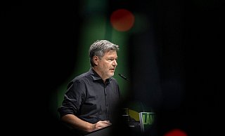Wirtschaftsminister Robert Habeck spricht auf dem Länderrat der Grünen im hessischen Bad Vilbel. - Boris Roessler/dpa