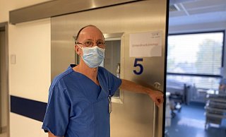 Manfred Keller arbeitet seit 25 Jahren als Pfleger auf der Intensivstation im Klinikum Herford. - Klinikum Herford