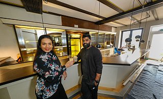 Ramshita Ramanathan und Vimal Mathanraj freuen sich schon auf die Eröffnung. - Andreas Zobe