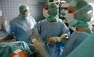 Inzwischen wird in den OWL-Krankenhäusern wieder operiert. - Archiv: Gerald Dunkel