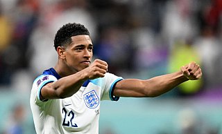 Der Engländer Jude Bellingham wird seine Reha-Maßnahmen bei der Nationalmannschaft fortsetzen. - Robert Michael/dpa