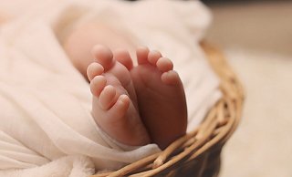 Acht Babys sind in den vergangenen Wochen im Höxteraner Kreißsaal zur Welt gekommen. - (Symbolbild) Pixabay/esudroff