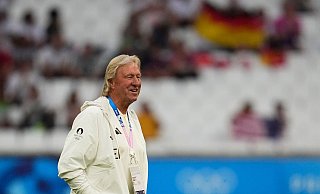 Horst Hrubesch: Trotz der NIederlage nicht deprimiert. - Daniel Cole/AP/dpa