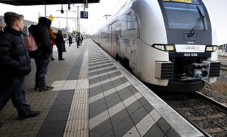 Ein ungewisser Start ins neue Jahr: Der Gütersloher Bahnhof wird in den Abendstunden künftig ohne die Halte des RE 6 (RRX) auskommen müssen. - Andreas Frücht