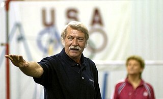 Erfolgreich, aber auch umstritten: Bela Karolyi. - Travis Bartoshek/The Huntsville Item via AP/dpa