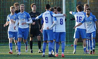 Gemeinsamer Jubel: Die Akteure des SC Herford freuen sich über das früh gefallene Tor zum 1:0 gegen den FC Kaunitz, der am Ende mit 4:2 bezwungen wurde. - Yvonne Gottschlich