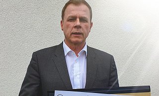 Bürgermeister Bernd Rührup appelliert an die Bürger, wegen des Coronavirus nach Möglichkeit zu Hause zu bleiben, denn so schützt man sich und andere vor einer Infektion. - Gemeine Hüllhorst