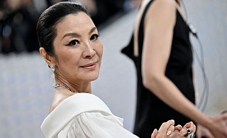 Die Berlinale ehrt Michelle Yeoh mit dem Goldenen Ehrenbären. (Archivbild) - Evan Agostini/Invision/AP/dpa
