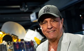 Peter Schilling ist stolz, dass sein Neue-Deutsche-Welle-Hit «Major Tom» so einen Hype erfährt. - Lennart Preiss/dpa