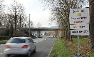 Die Schilder mit dem Hinweis auf die Sperrung stehen schon. - Simone Flörke